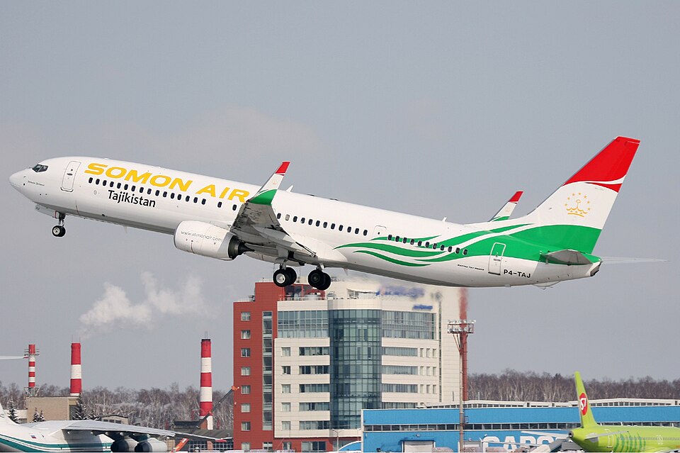 Fayl:Somon Air Boeing 737-900ER Ates-2.jpg