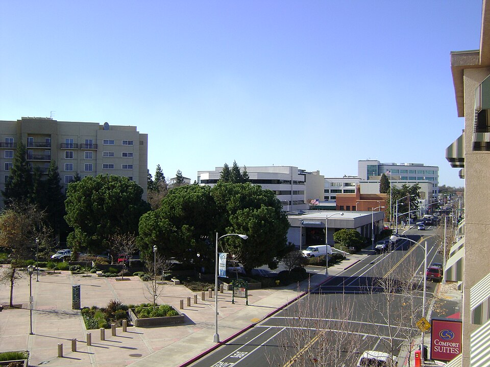Fayl:Visalia Acequia Ave..JPG
