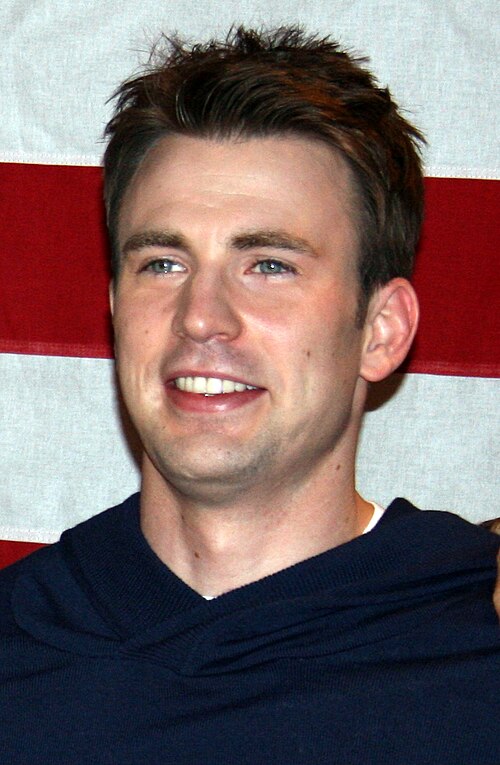 Fayl:Chris Evans Comic-Con 2011.jpg
