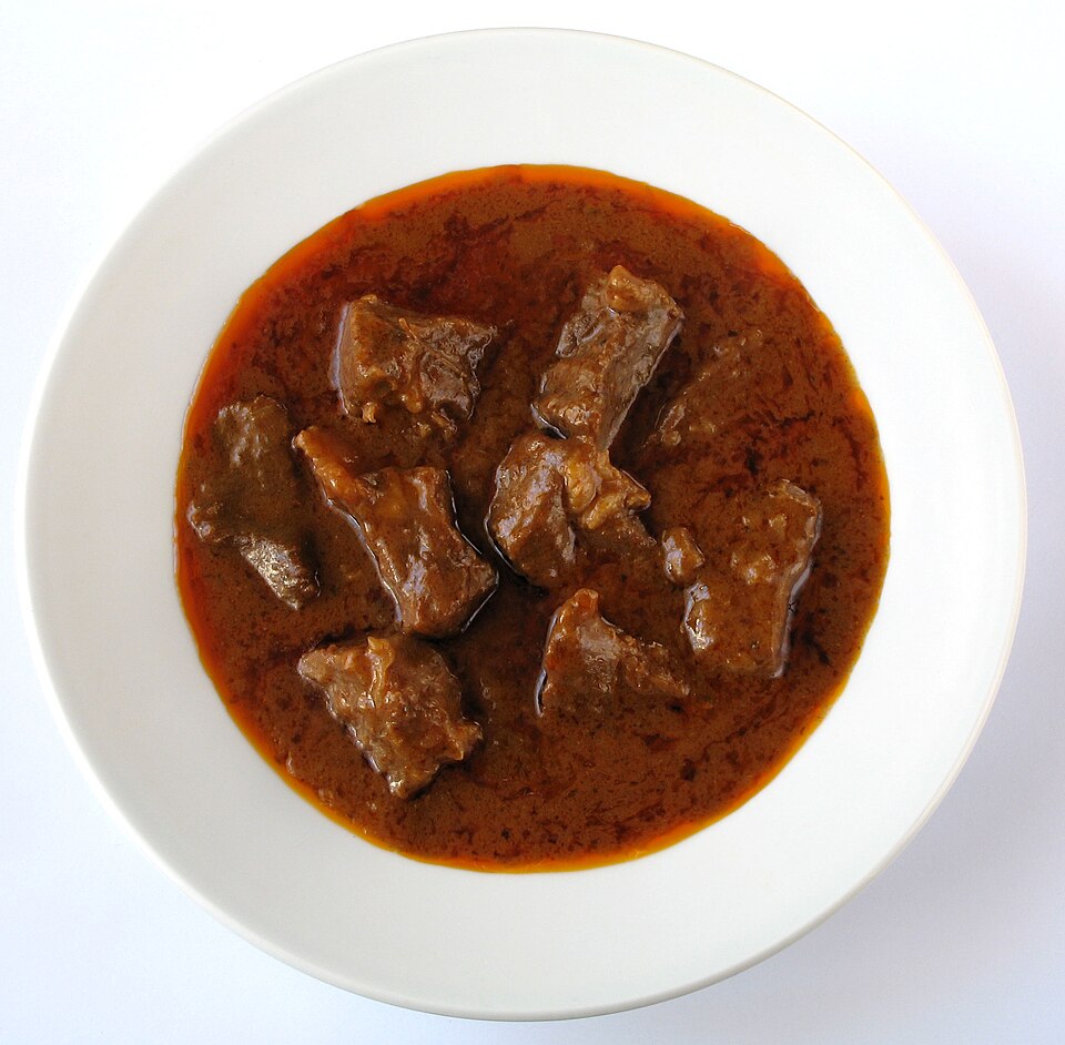 Fayl:Gulasch.jpg