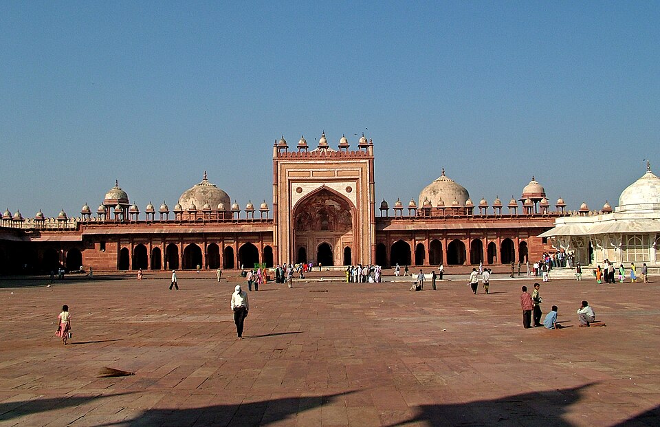 Fayl:Jama Masjid Agra.jpg