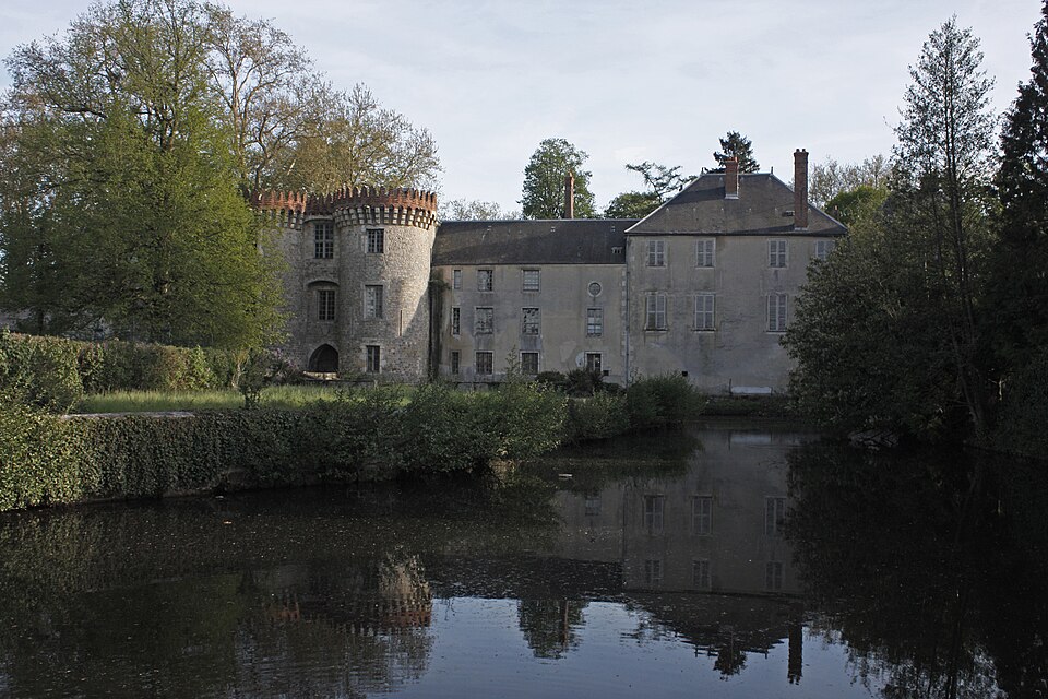 Fayl:Milly La Forêt-Le château.jpg
