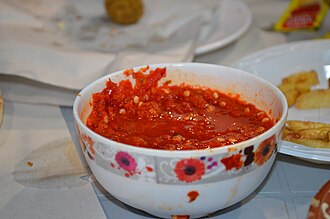 Iordaniyaning Amman shahridagi anʼanaviy restoranda chili qalampiri