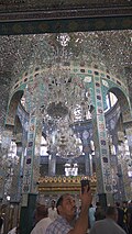 Sayyida Zaynab masjidining ichki bezagi