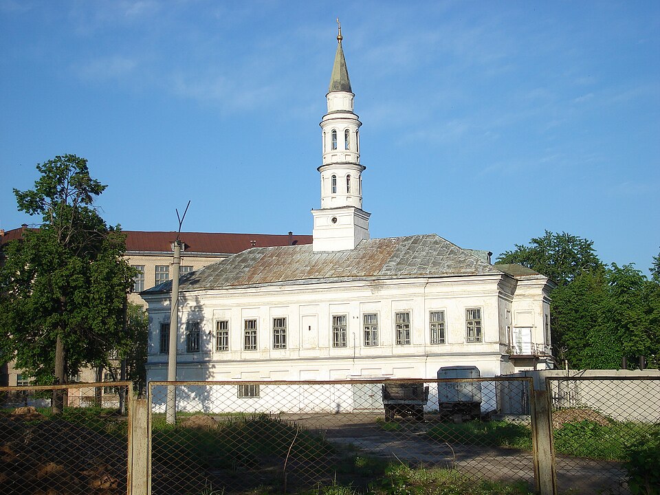 Fayl:IskeTash2006.JPG