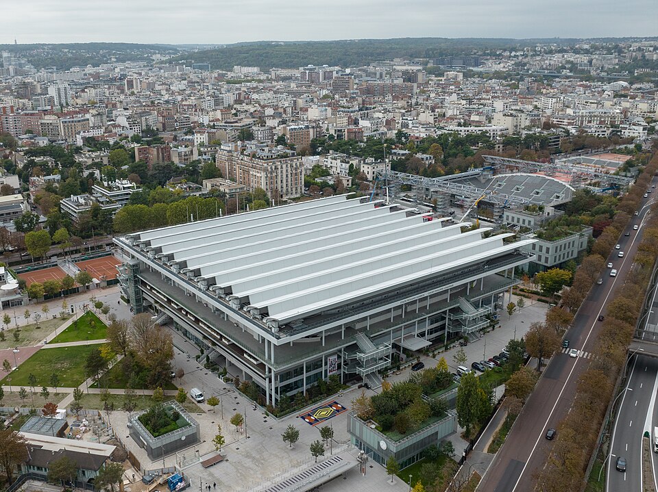 Fayl:Paris Court Philippe-Chatrier.jpg