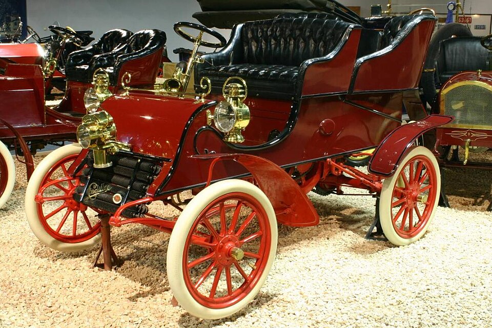 Fayl:1903-cadillac-archives.jpg