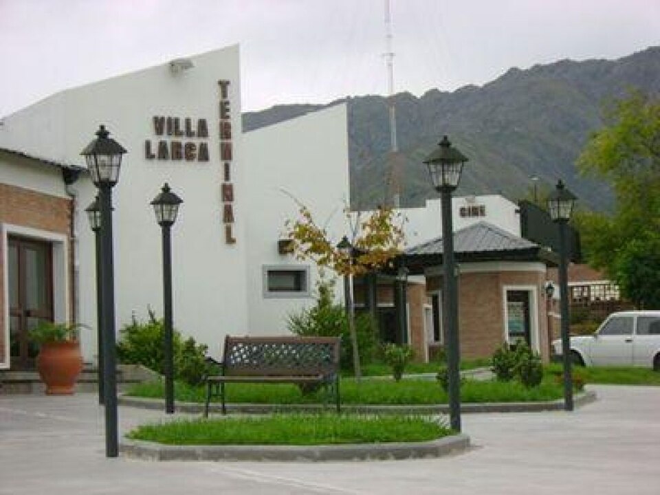 Fayl:Terminal Villa Larca.jpg