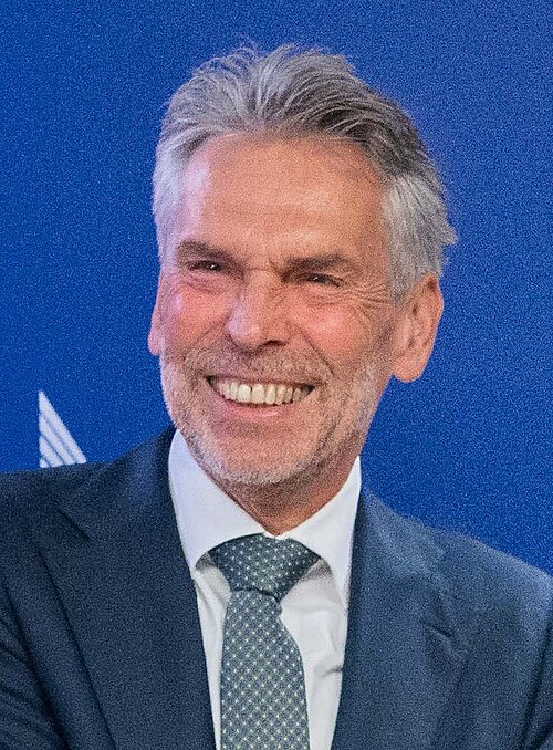 Fayl:Dick Schoof 2024.jpg