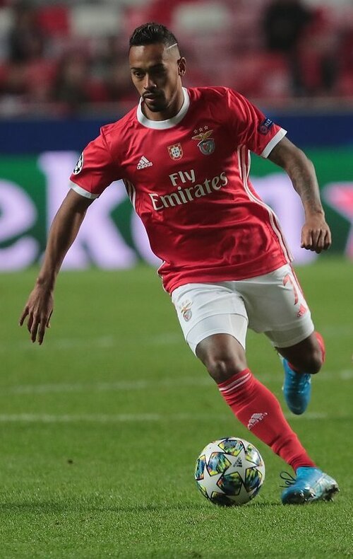 Fayl:Caio Benfica-Zenit UCL201920.jpg