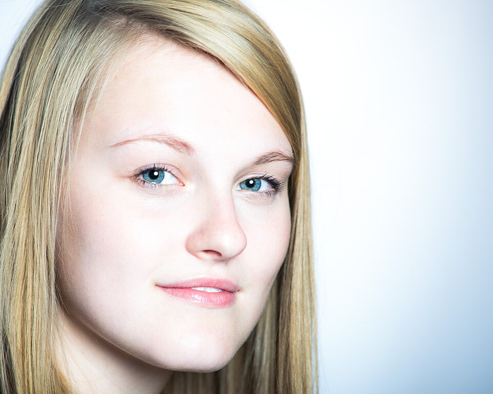 Fayl:Kerstin-080-Edit.jpg