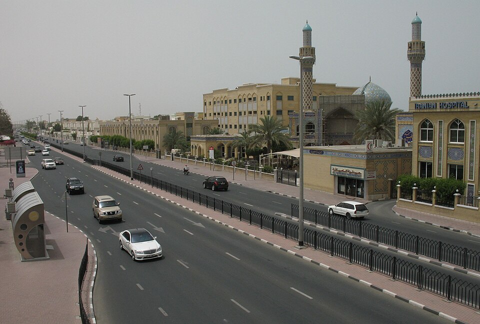 Fayl:Dubai Al Wasl Rd.jpg