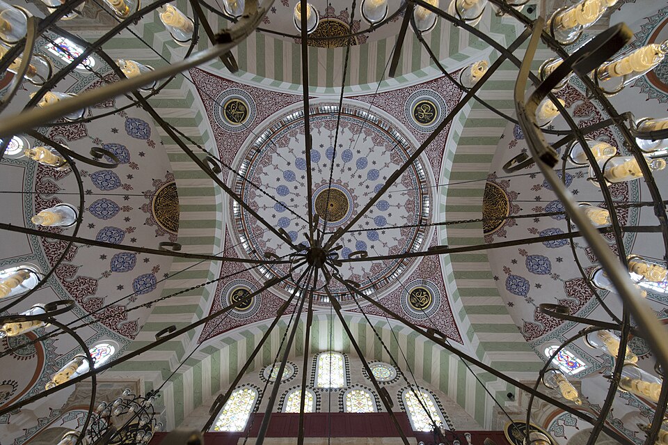 Fayl:Mihrimah Sultan Mosque Uskudar 6318.jpg