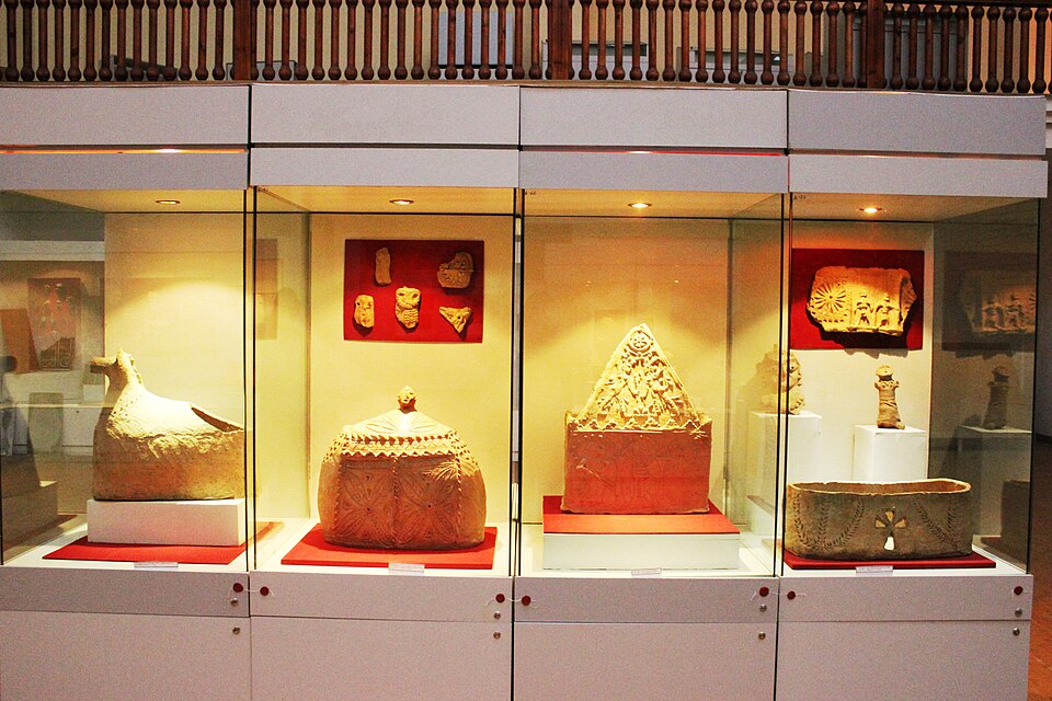 Fayl:Sammuseum 06.jpg