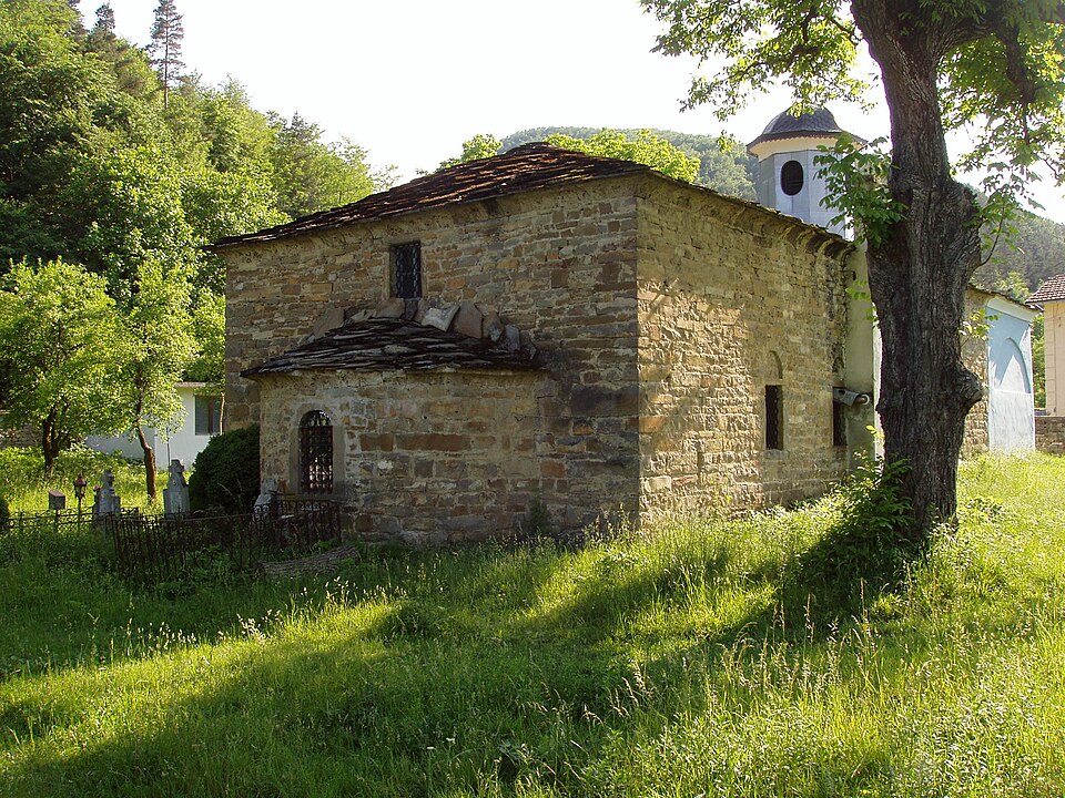 Fayl:Berievo-church.jpg