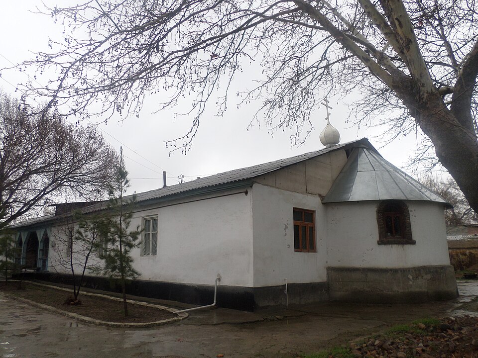 Fayl:Church in Ohangaron 01-02.JPG