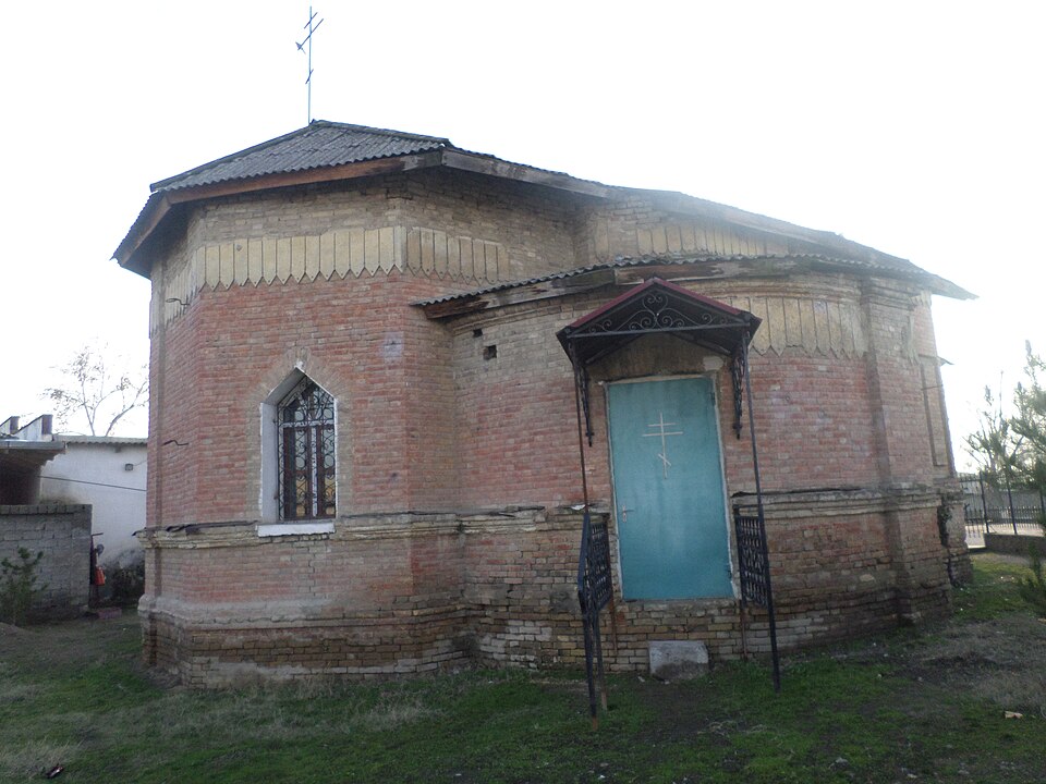 Fayl:Church in Yangi-Chinoz 01-04.JPG