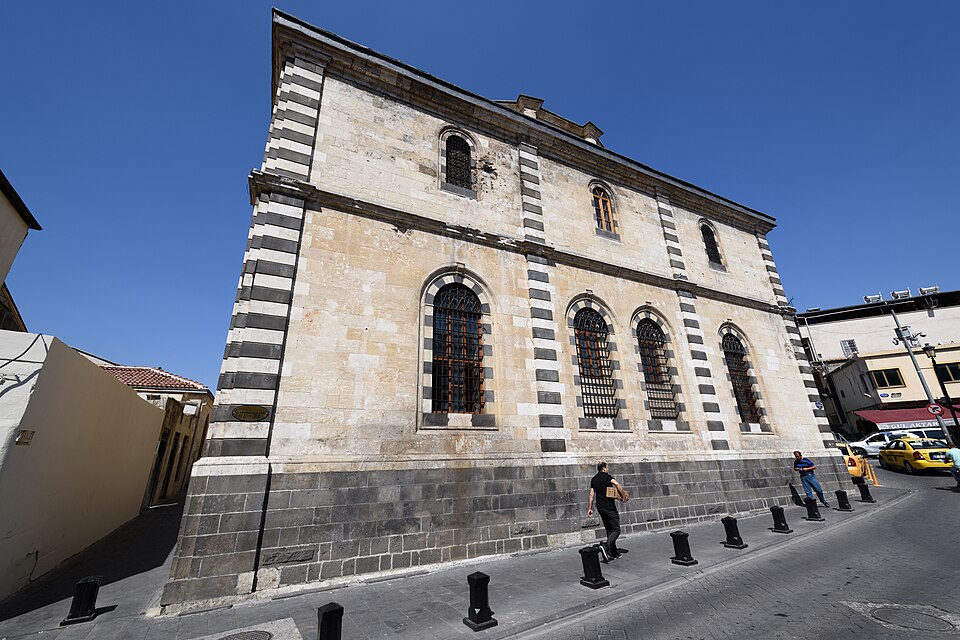 Fayl:Alaüddevle Mosque 4516.jpg