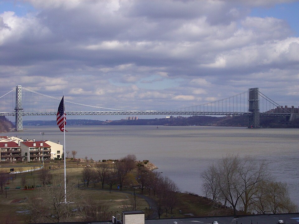 Fayl:Edgewater, NJ.jpg