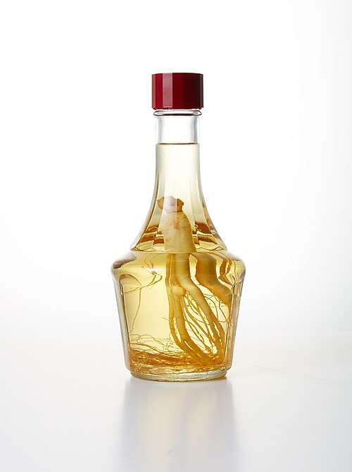 Fayl:Insamju (ginseng liquor).jpg