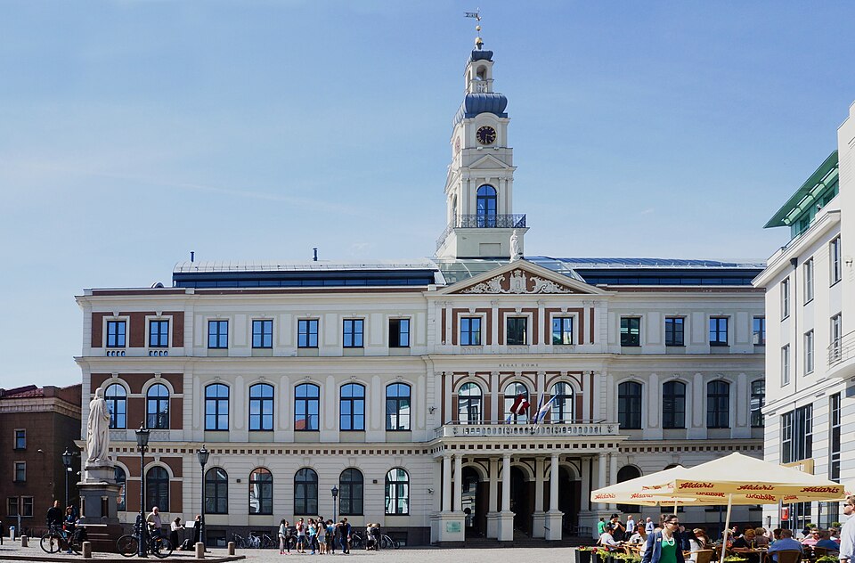 Fayl:Old Riga Vecrīga Town Hall.jpg
