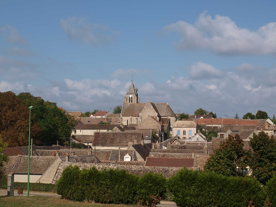 Fayl:Villemanoche-Vue-03.JPG