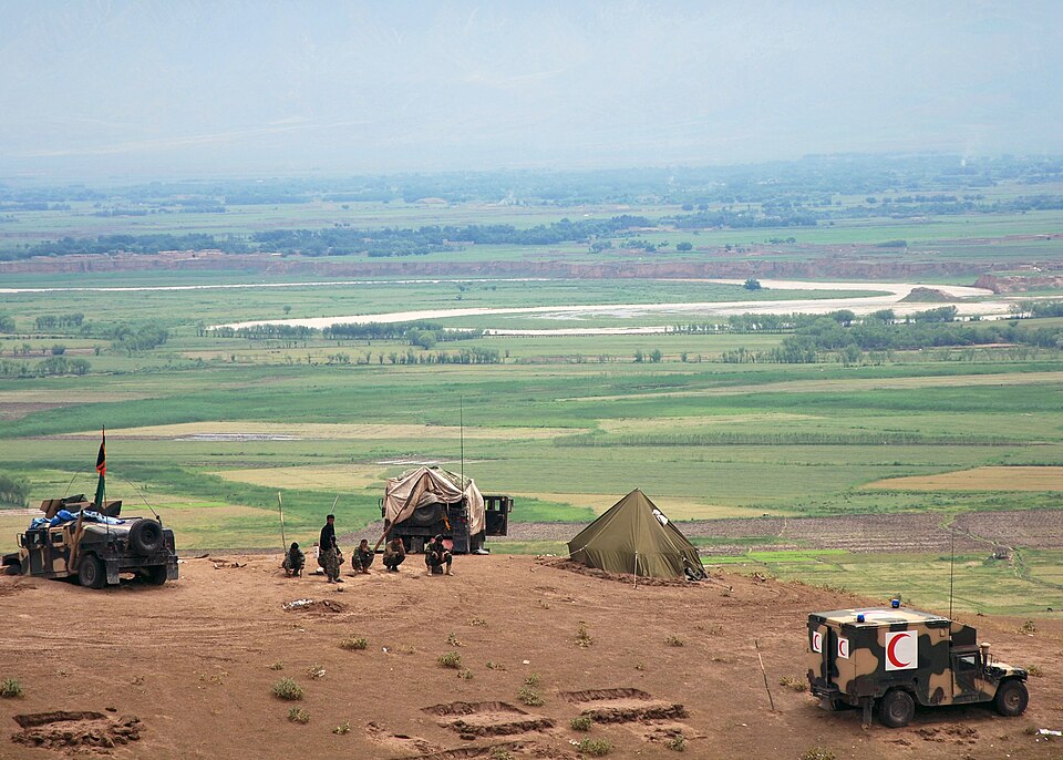 Fayl:ANA in Baghlan-2010.jpg