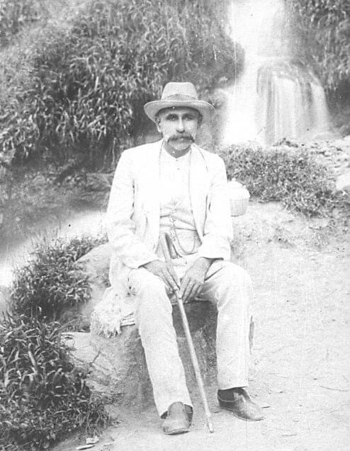 Fayl:Hashim bey Vezirov.jpg