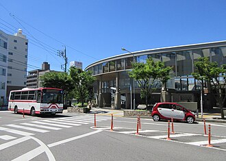 Higashi-Okazaki stantsiyasi