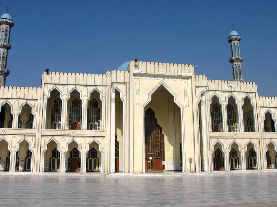 Fayl:Khost Mosque3498.jpg
