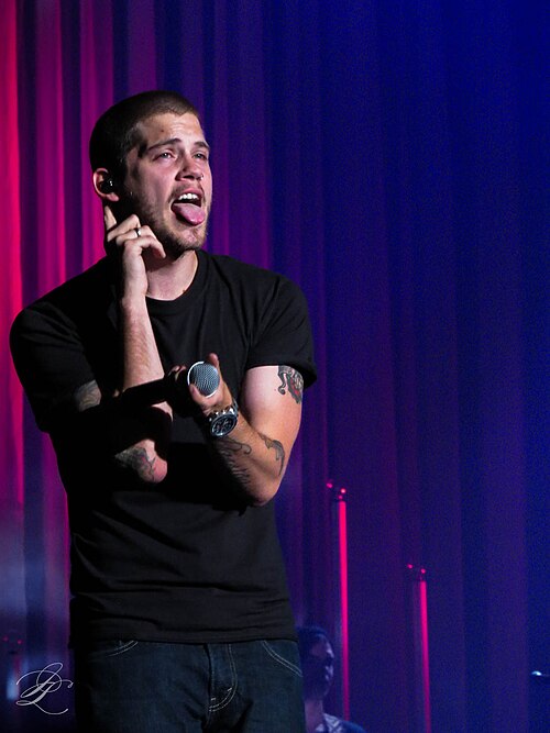 Fayl:Tony Oller.jpg