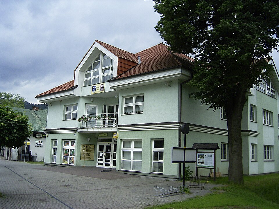 Fayl:Valašská Bystřice.jpg