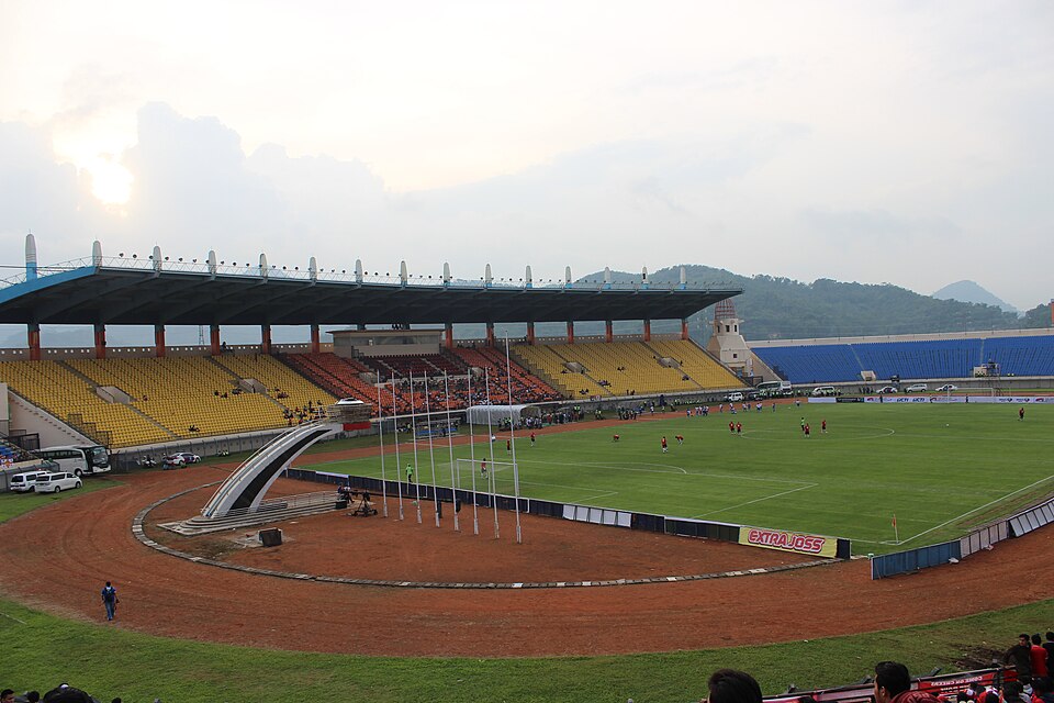 Fayl:Jalak Harupat Stadium (2).JPG