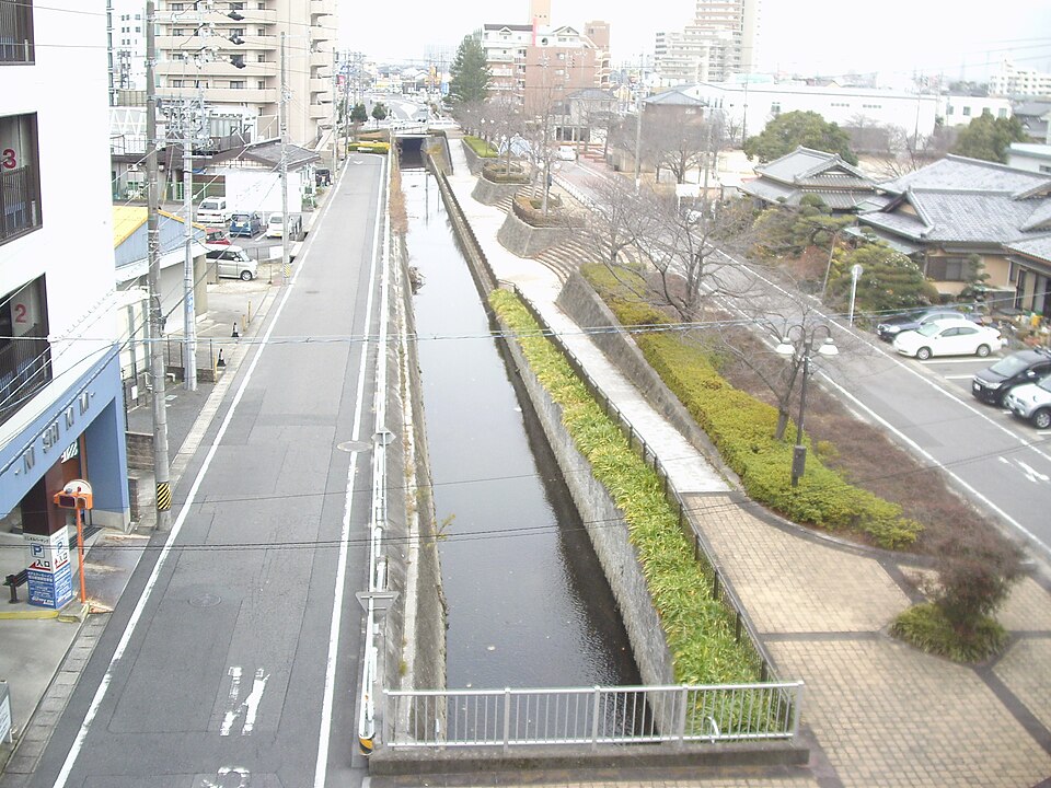 Fayl:Meiji Irrigation canal.jpg