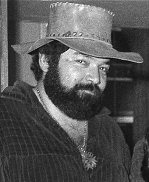 Fayl:Paul L. Smith (1936-2012).jpg
