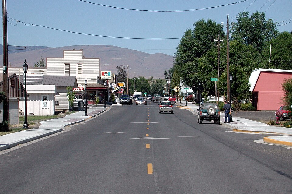 Fayl:RichlandOregonmainstreet.jpg