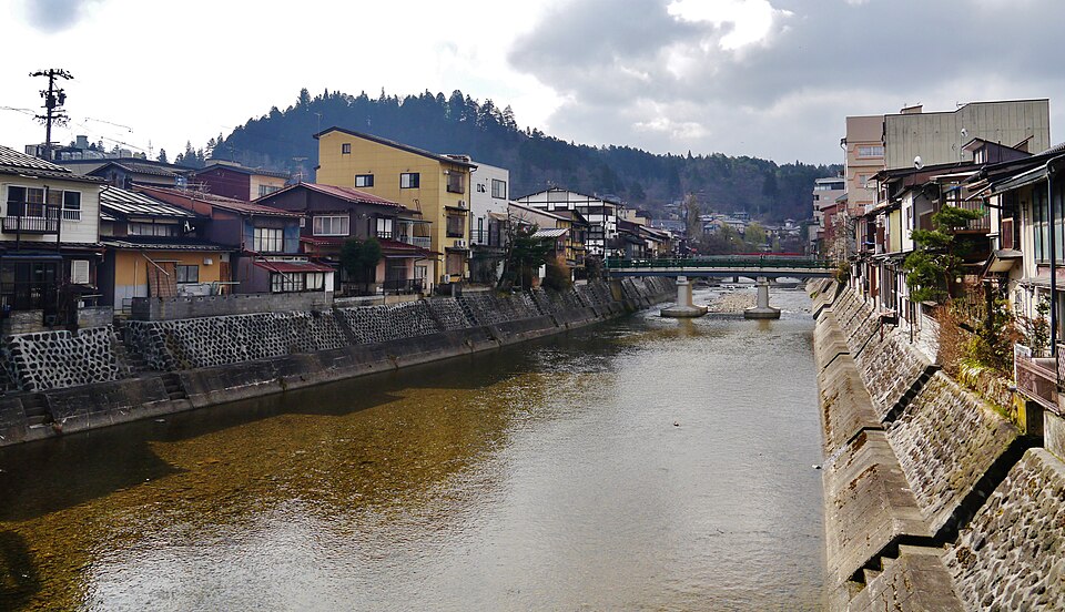 Fayl:Takayama Altstadt 01.jpg