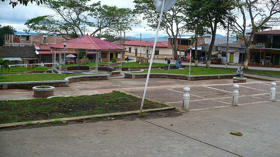 Fayl:La Cumbre Paque.jpg