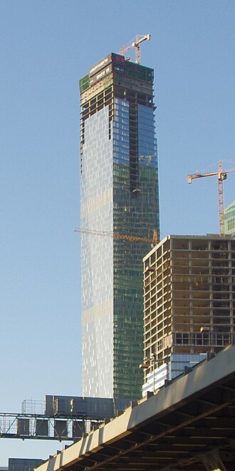 Fayl:OKO Tower, Sep2014.jpg