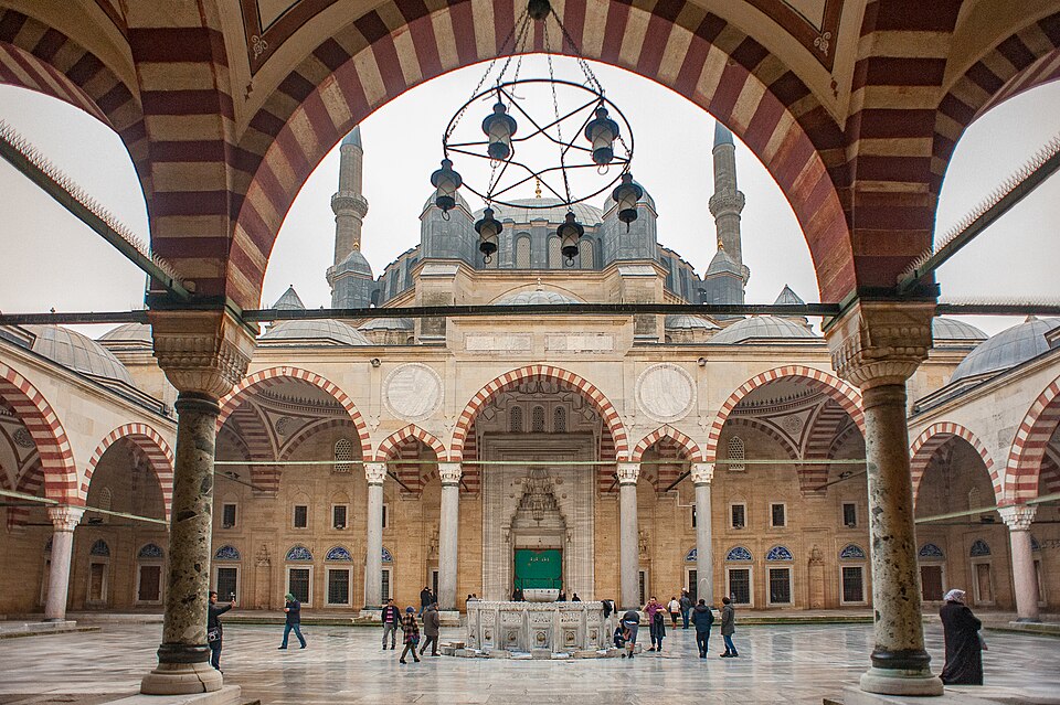 Fayl:2013-Turquia-Edirne-0006 (37184674376).jpg