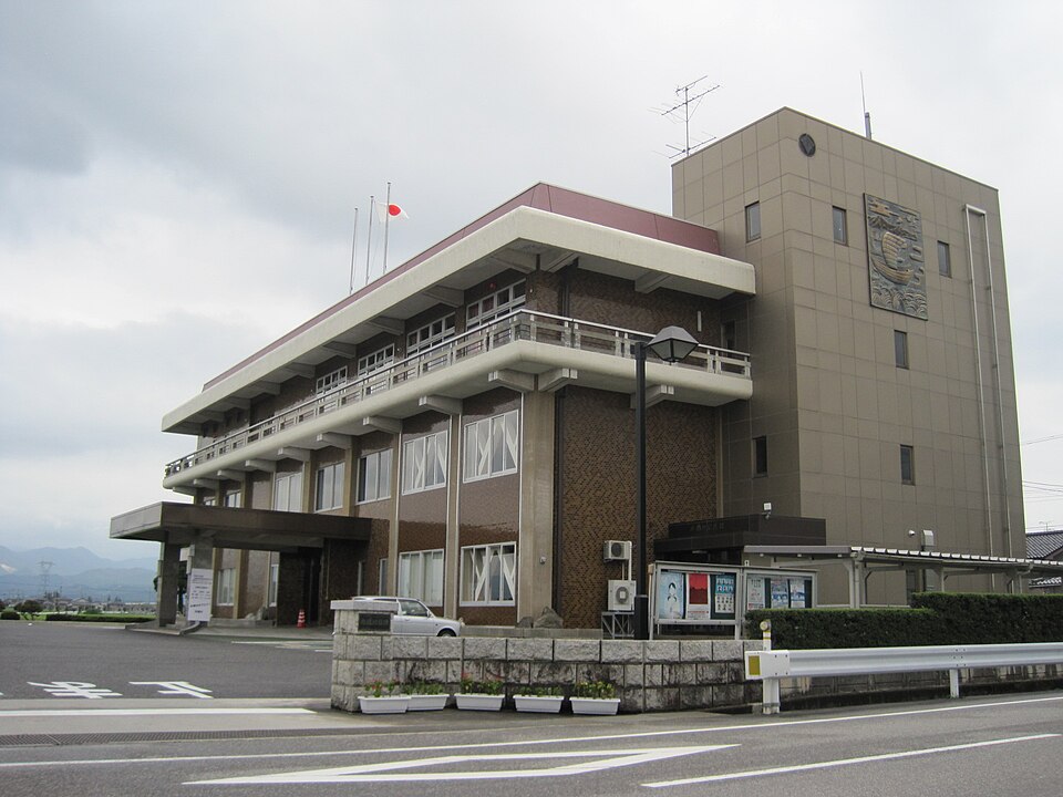 Fayl:Funahashi Vil Hall.jpg
