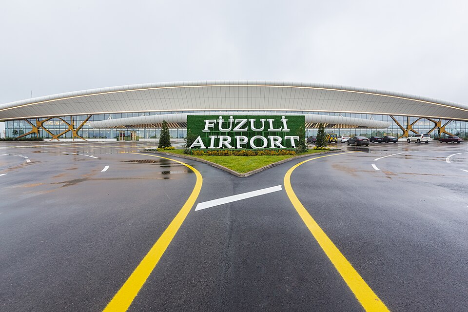 Fayl:Fuzuli International Airport Entrance.jpg