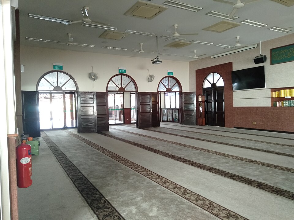 Fayl:MAAR Prayer Hall.jpg