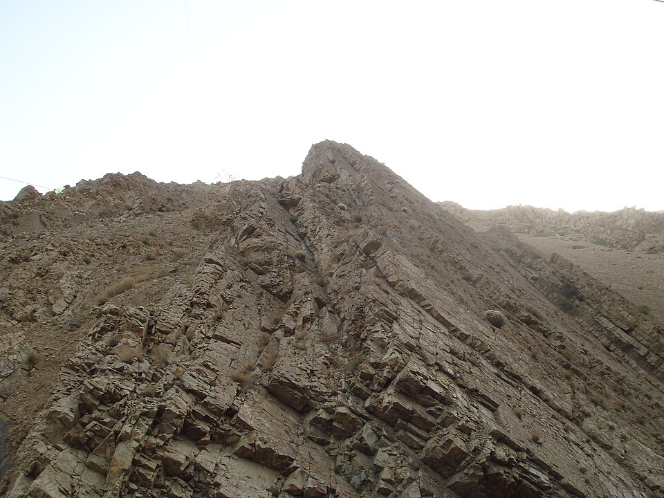 Fayl:Tegeran mnt.JPG