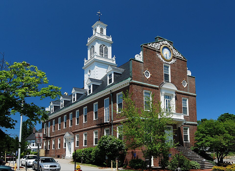 Fayl:Town Hall Weymouth.jpg