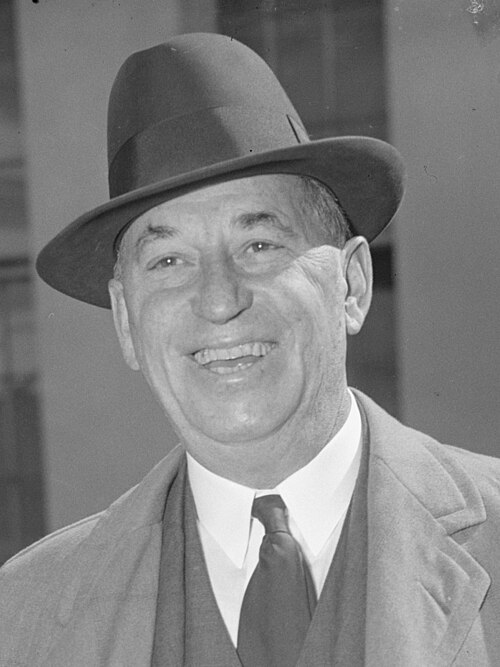 Fayl:Walter Chrysler in 1937.jpg