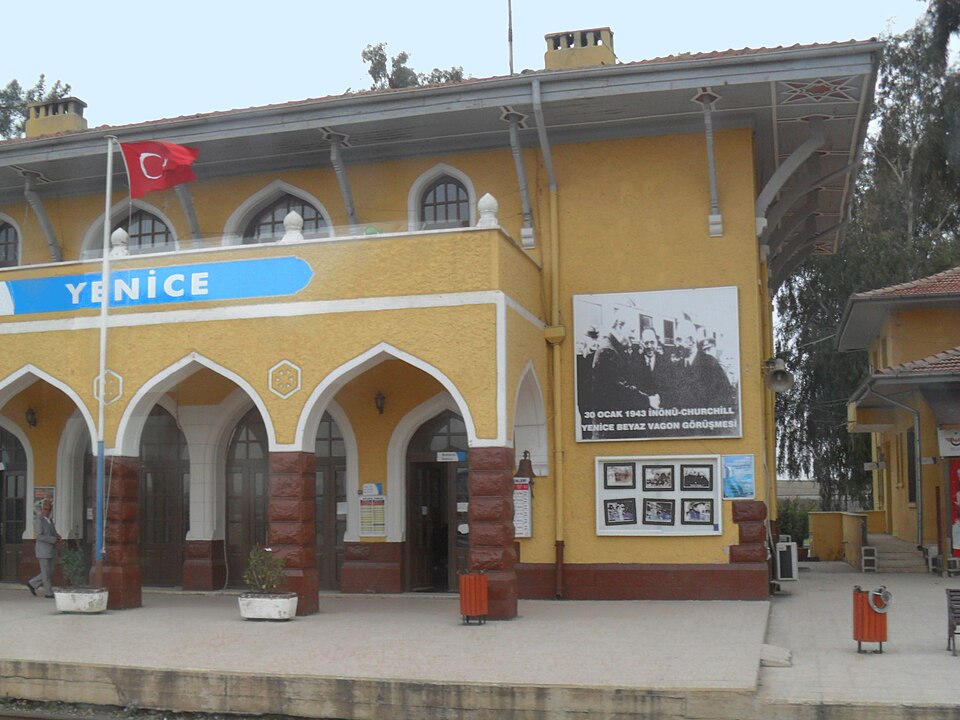 Fayl:Yenice Meeting.jpg