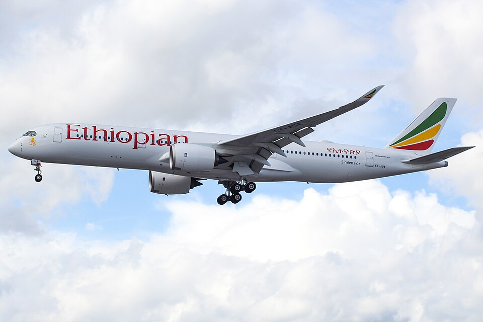 Fayl:ET-AUA A350 Ethiopian (35556498826).jpg
