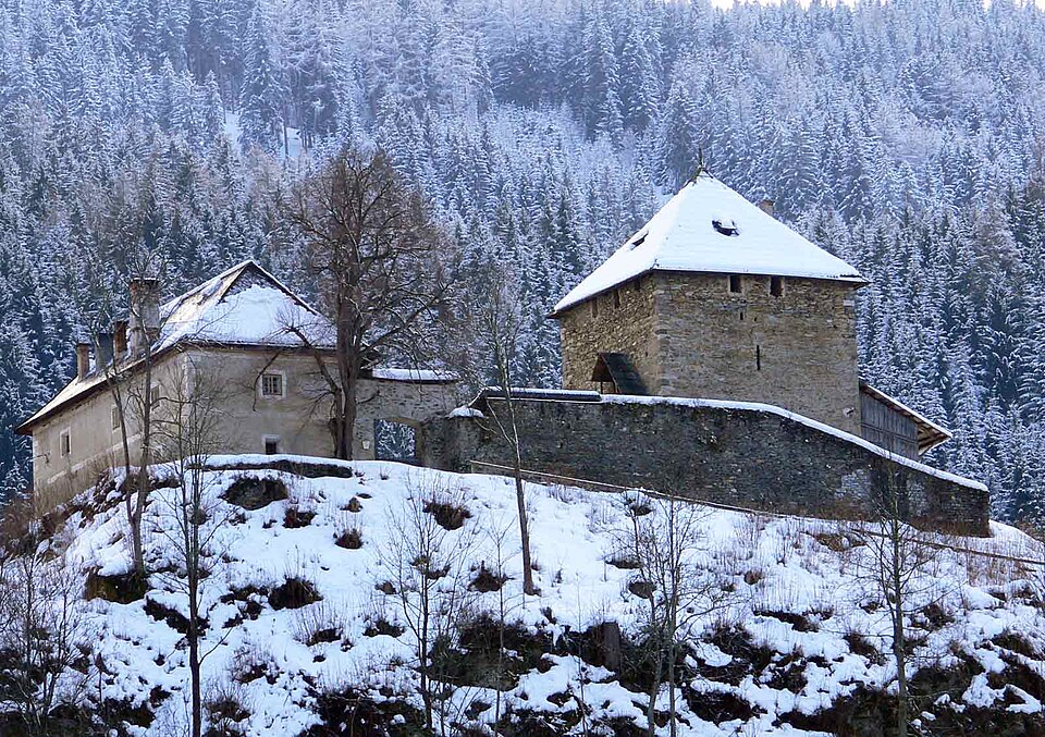 Fayl:Gruenfels murau 2006.jpg