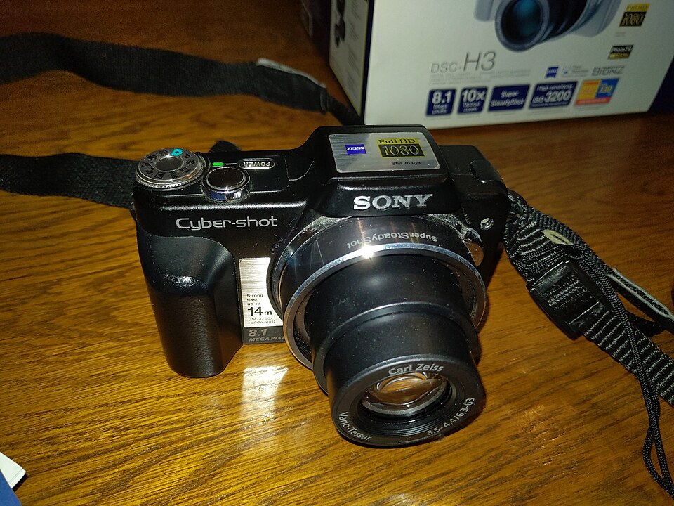 Fayl:Sony DSC-H3.jpg